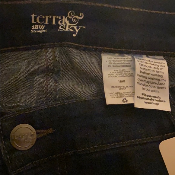 Terra & Sky Plus Size Straight Leg Jeans - Picture 7 of 7